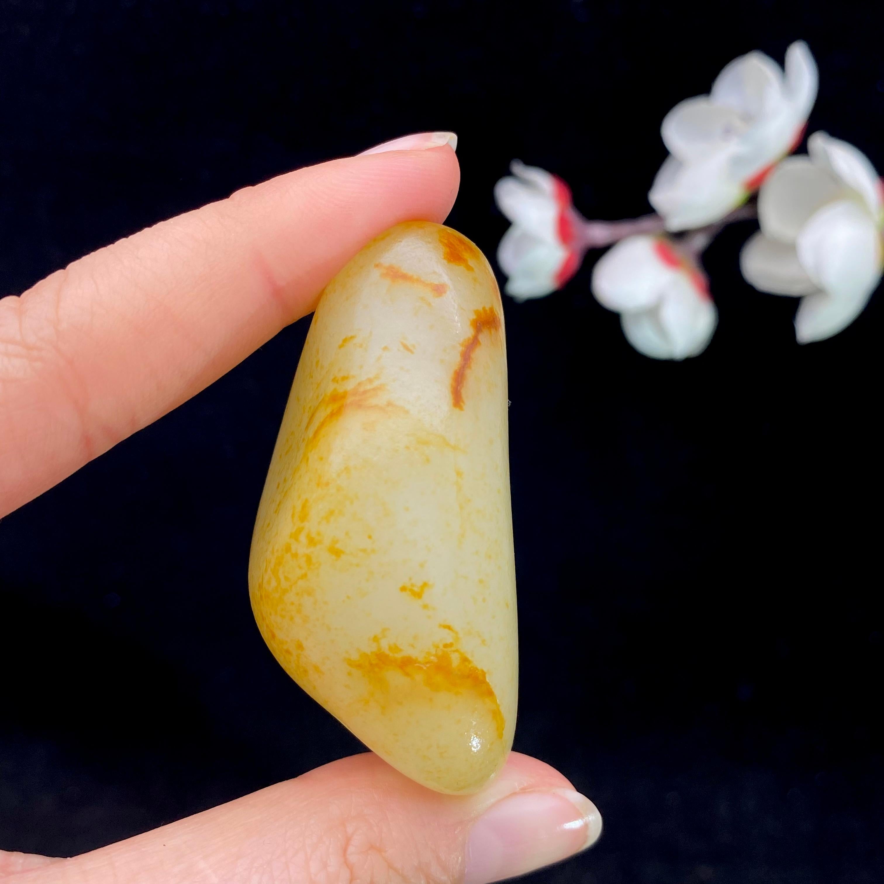 和田玉洒金皮籽料大挂件（62.9g）