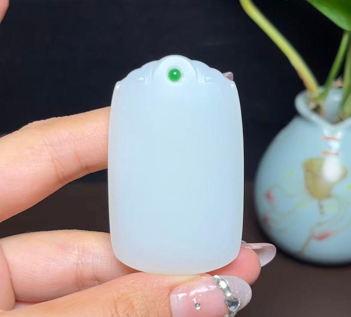 和田羊脂玉平安无事牌（51.1g）