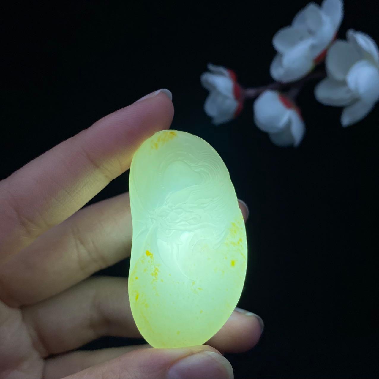 和田玉白玉籽料【龙】挂件（29.3g）