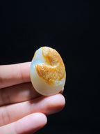和田玉籽料锦鲤（16.8g）