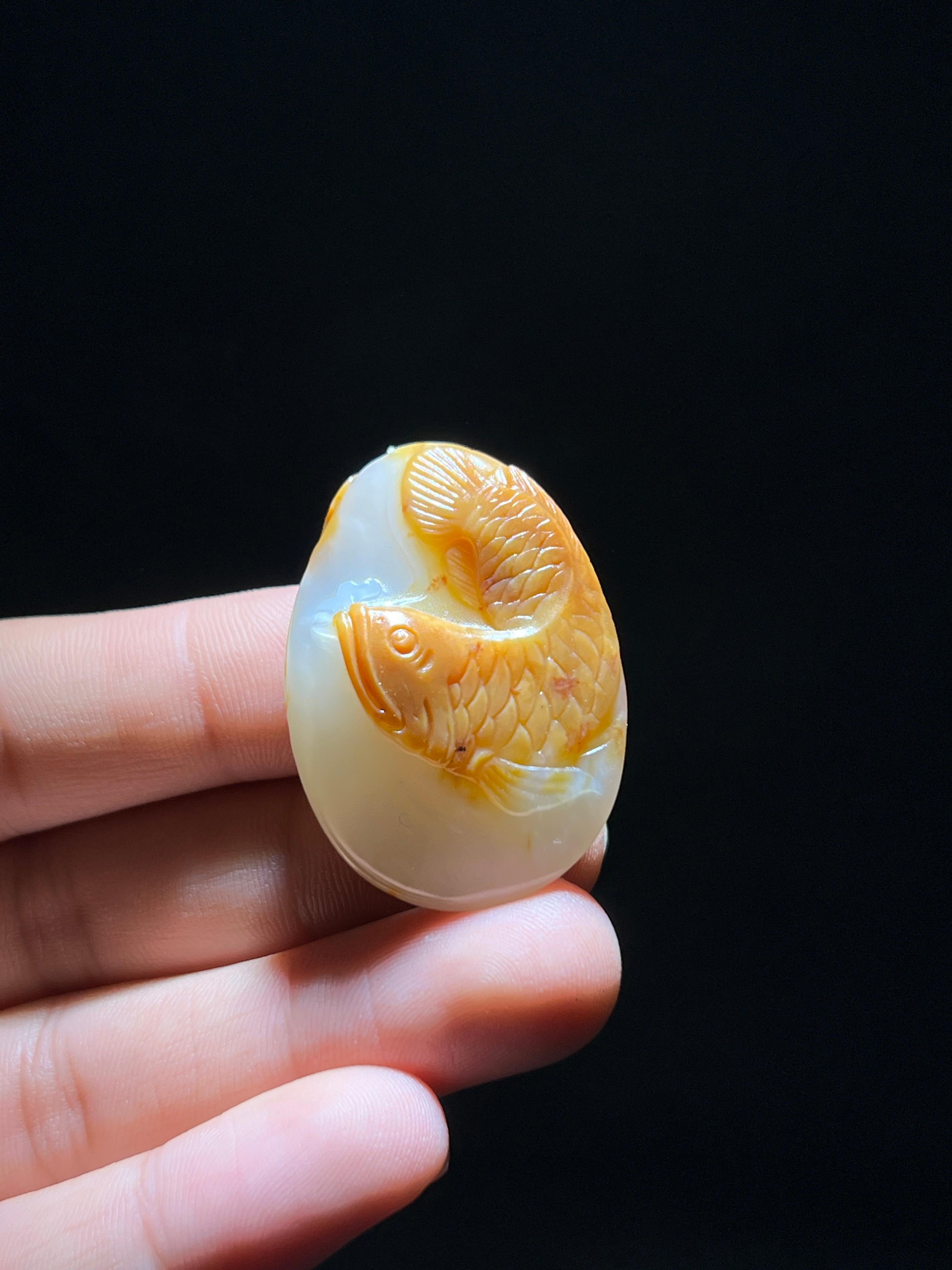 和田玉籽料锦鲤（16.8g）