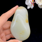 和田玉聚红皮籽料原石（165.9g）