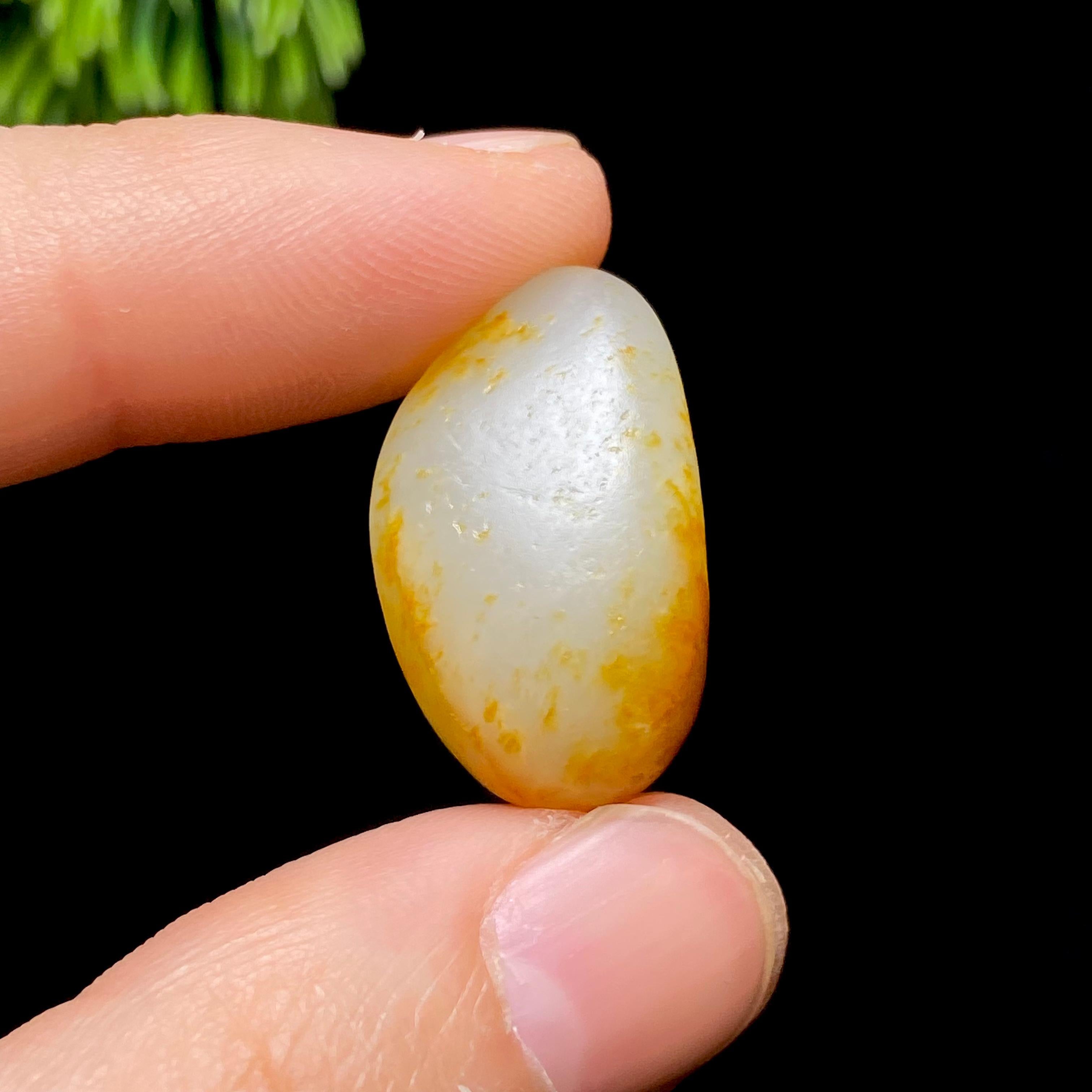 和田玉洒金皮籽料（6.15g）