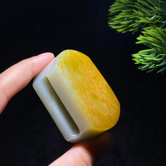 和田玉籽料腰带扣（100.8g）