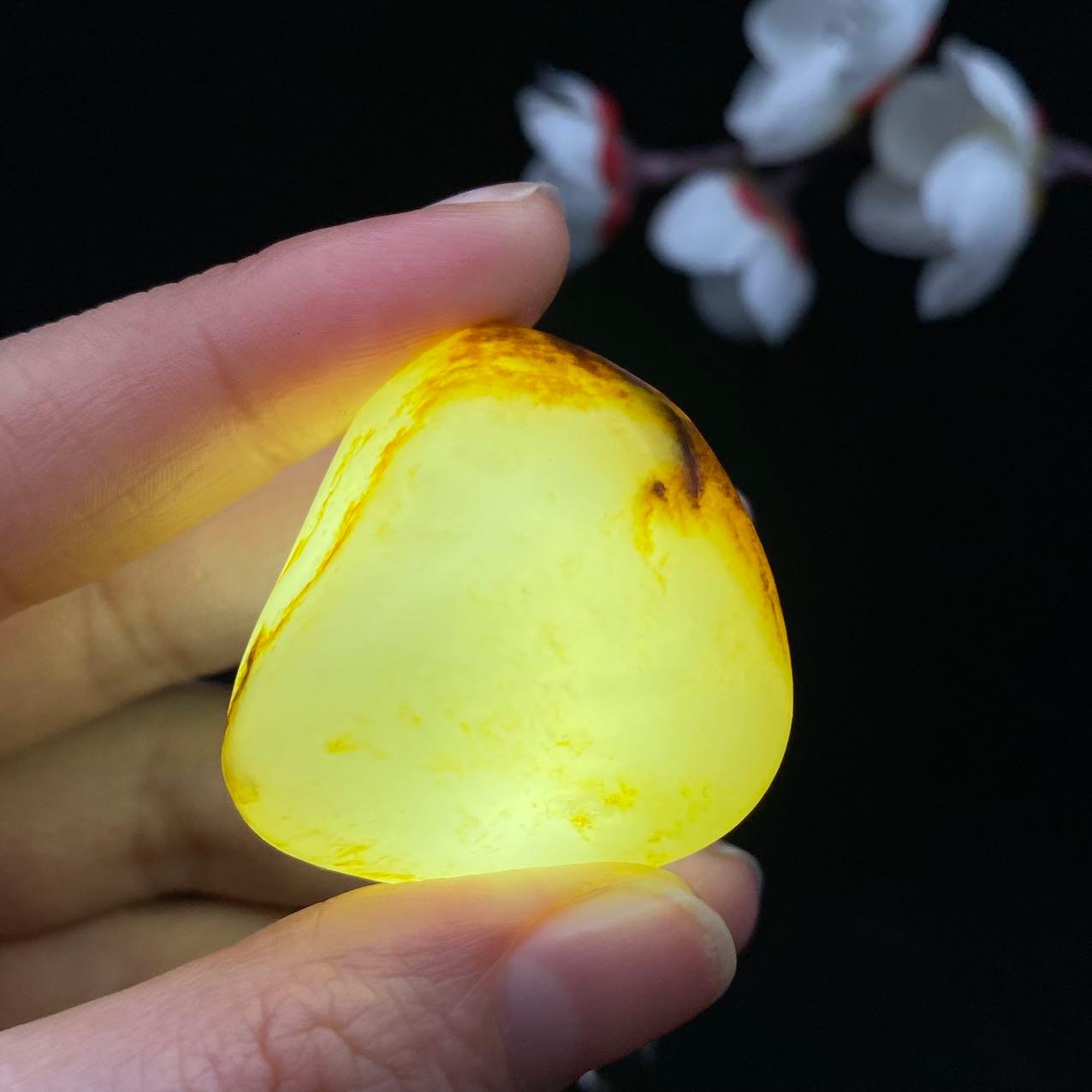 和田玉聚黄皮籽料挂件（29.1g）