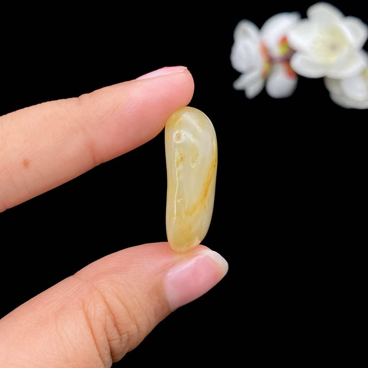 和田玉黄皮籽料吊坠籽（10g）