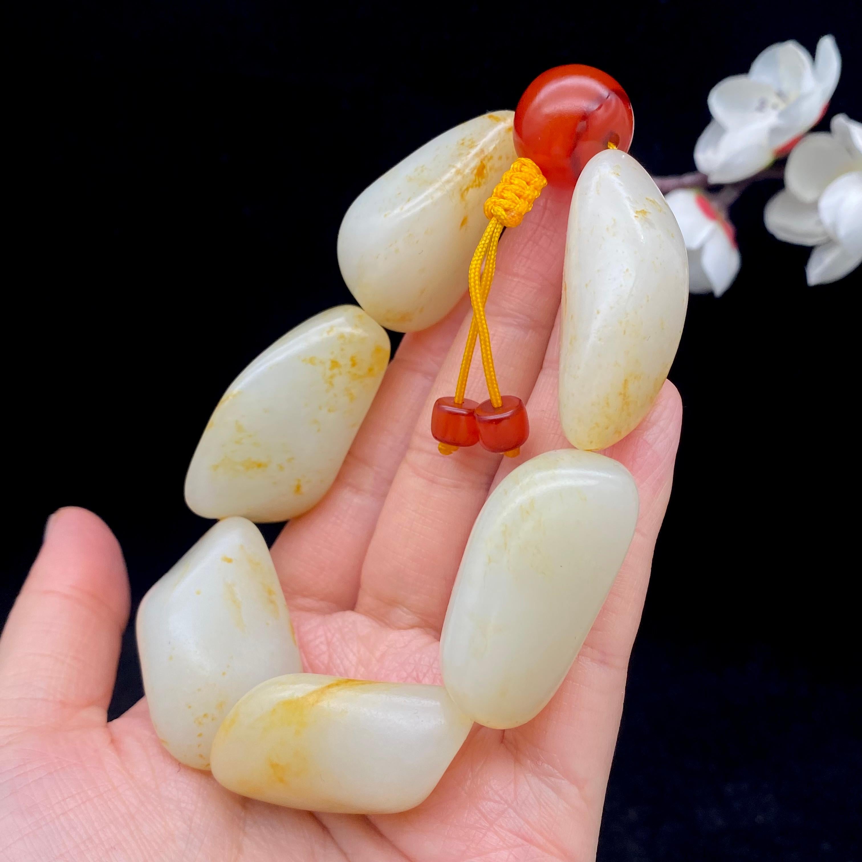 和田玉洒金皮籽料【精品手串】（126.5g）