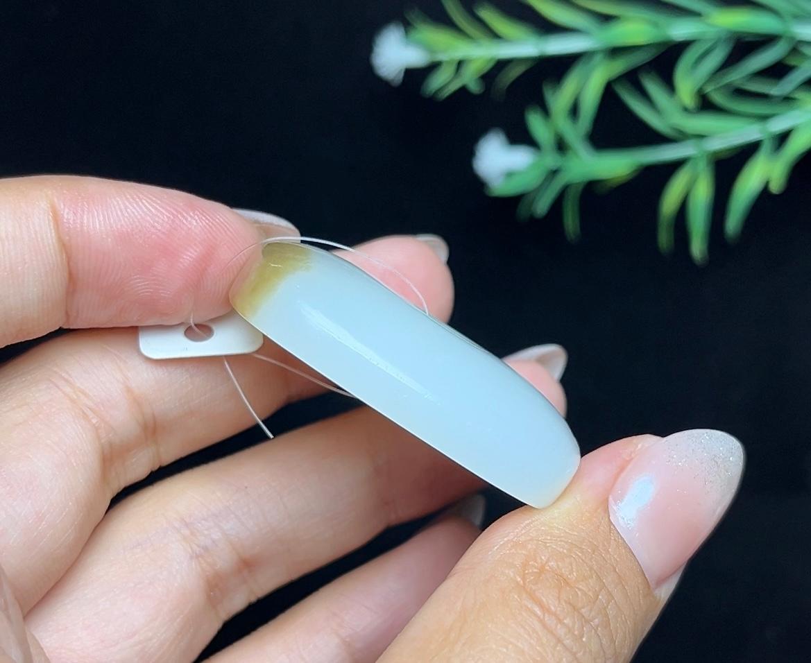 和田玉糖白平安无事牌（28.3g）