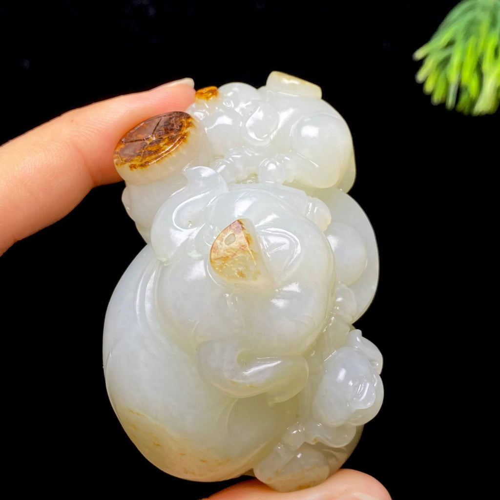 和田玉籽料貔貅把件