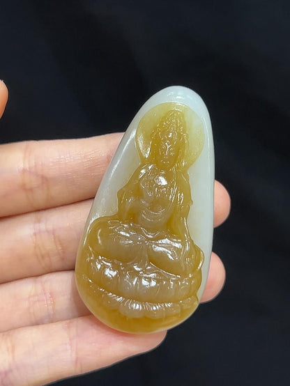 和田玉且末料糖羊脂玉观音（42.2g）