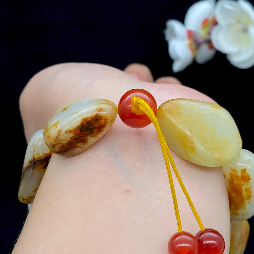 和田玉-聚黄皮带洒金皮【精品手串】（102.7g）