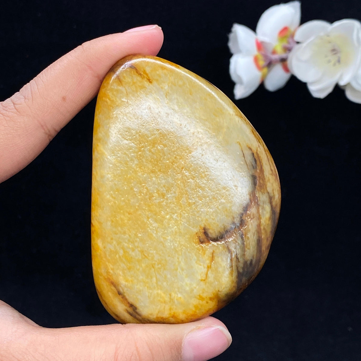 和田玉黄沁皮籽料（169.4g）