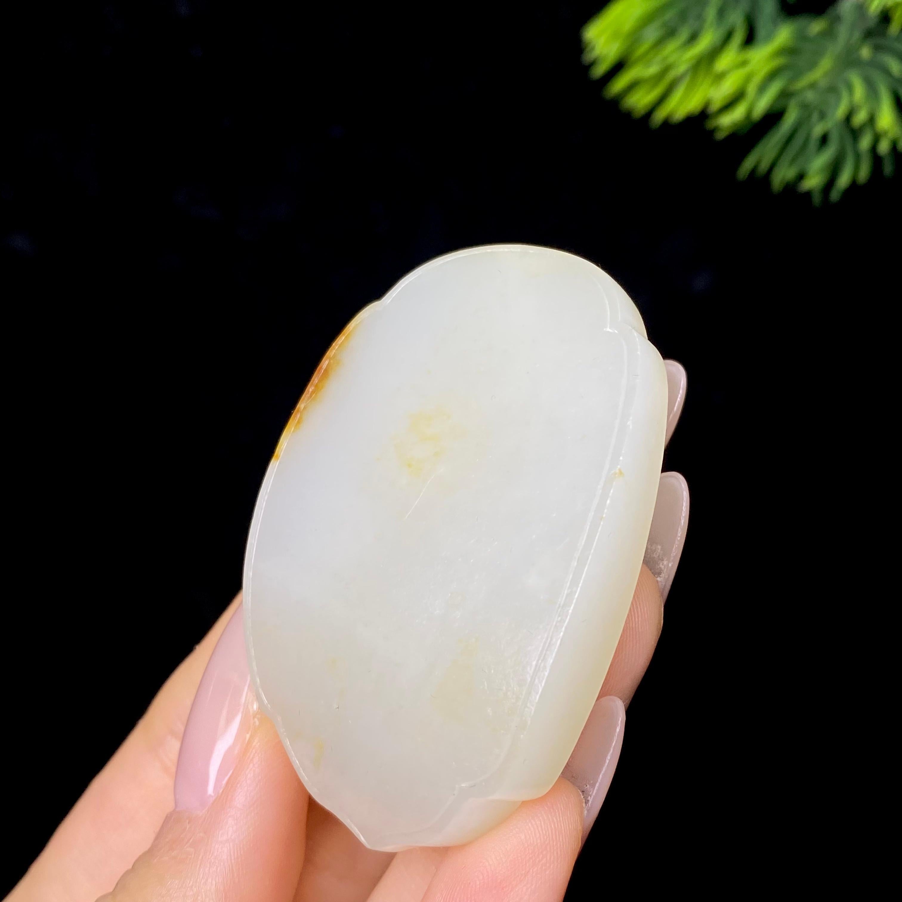和田玉籽料无事牌（44.8g）