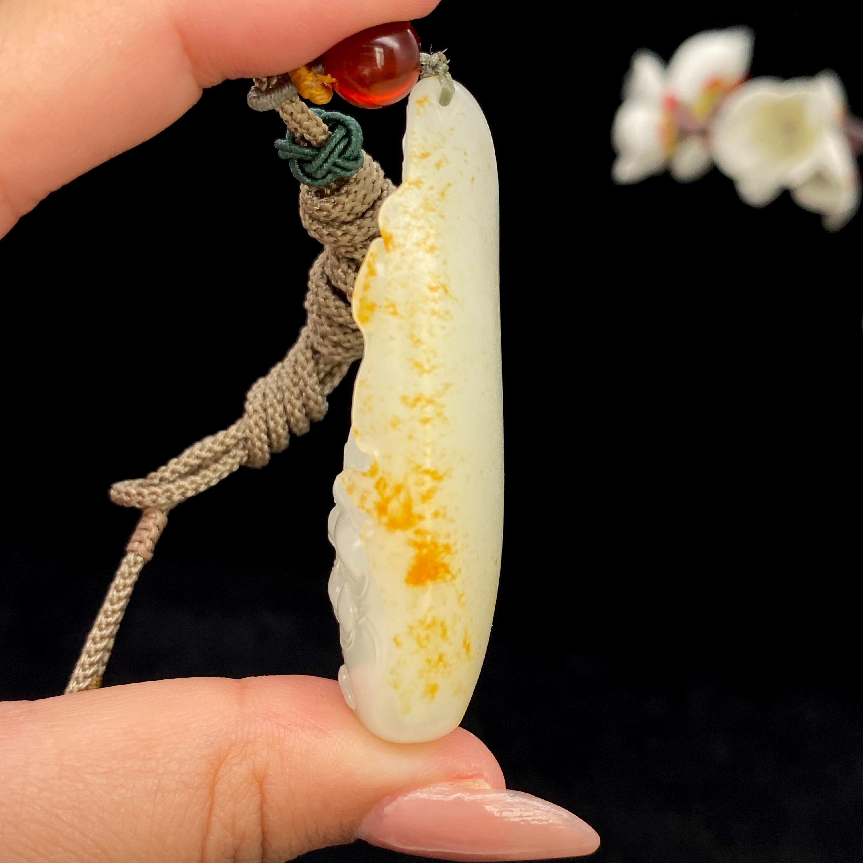 和田玉籽料【观音】挂件（48.5g）