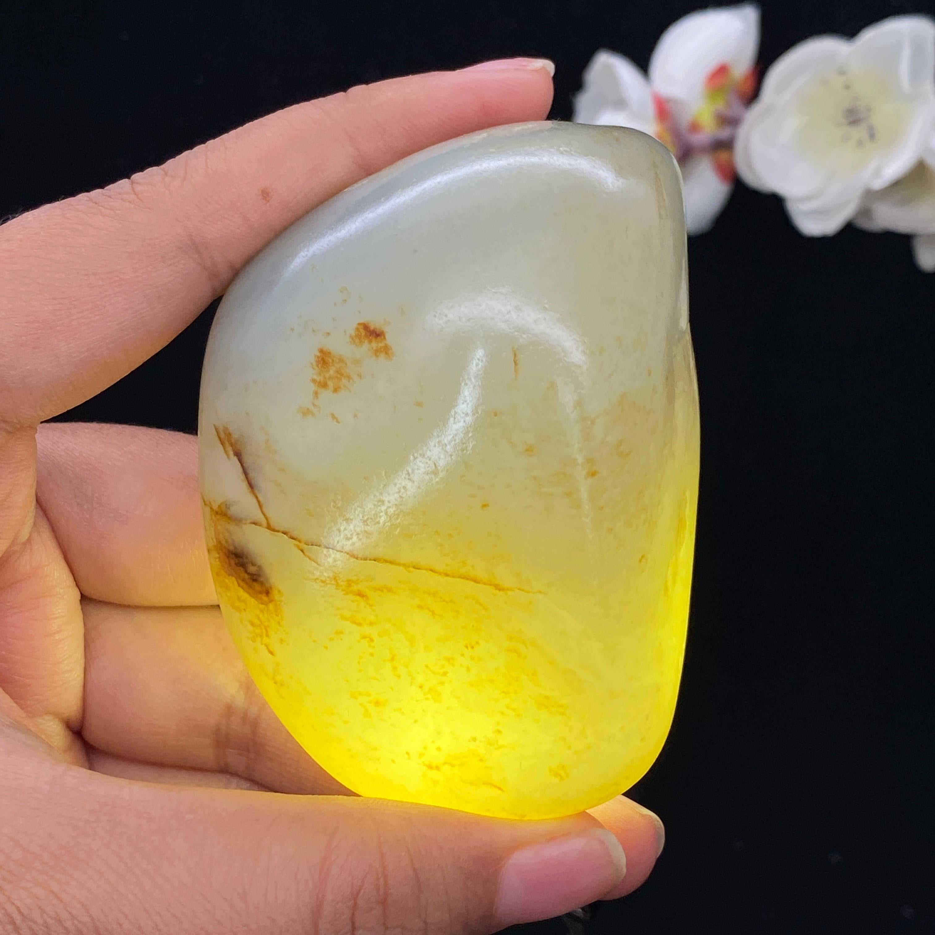 和田玉洒金皮青花底籽料手把件（230g）