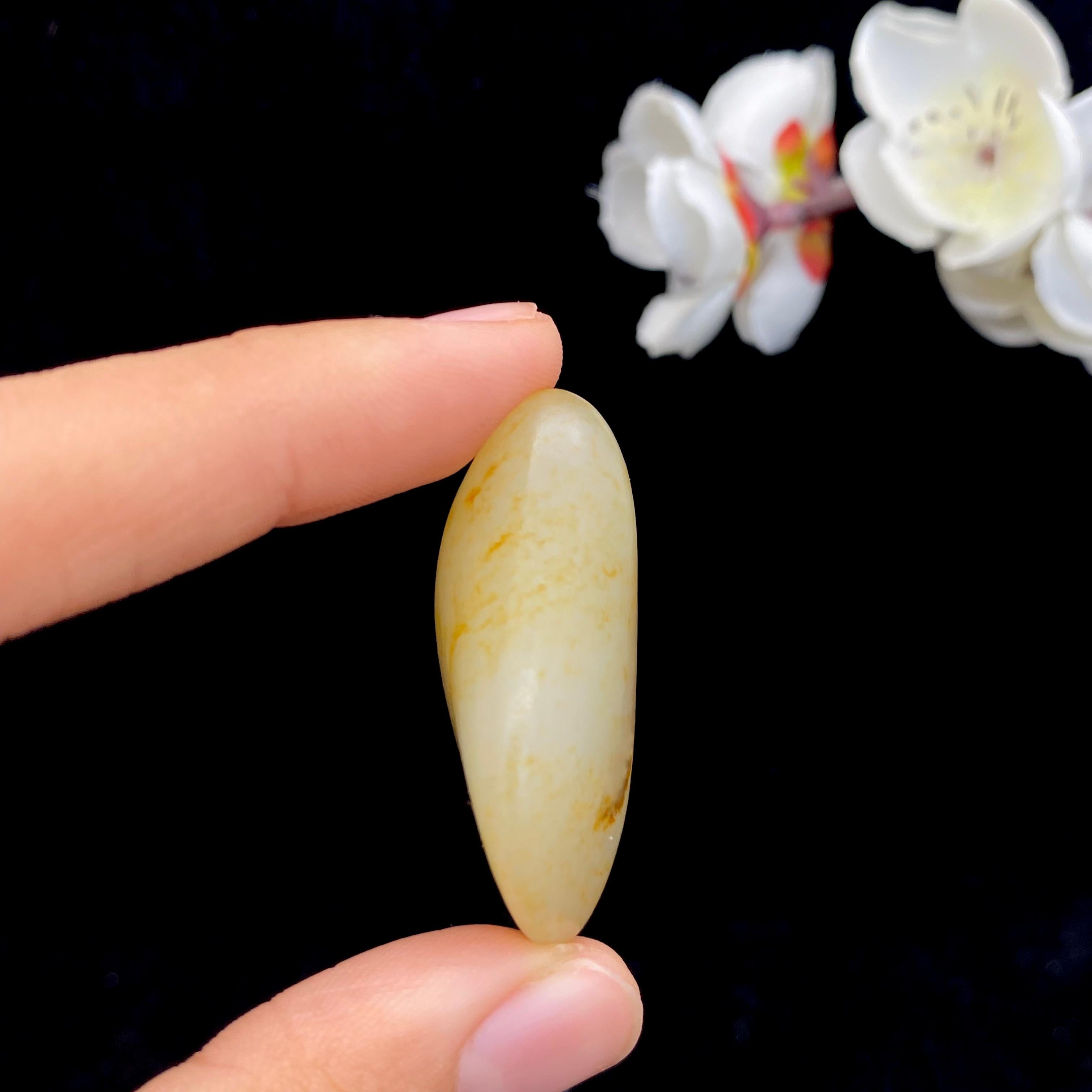 和田玉洒金皮籽料原石（19g）