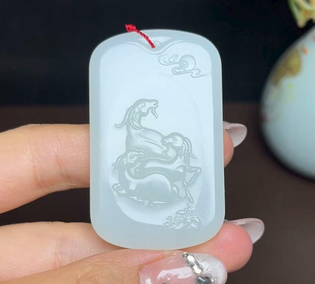 精品和田羊脂玉生肖羊样样如意牌（28.5g）