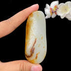 和田玉洒红皮籽料手把件（66.4g）