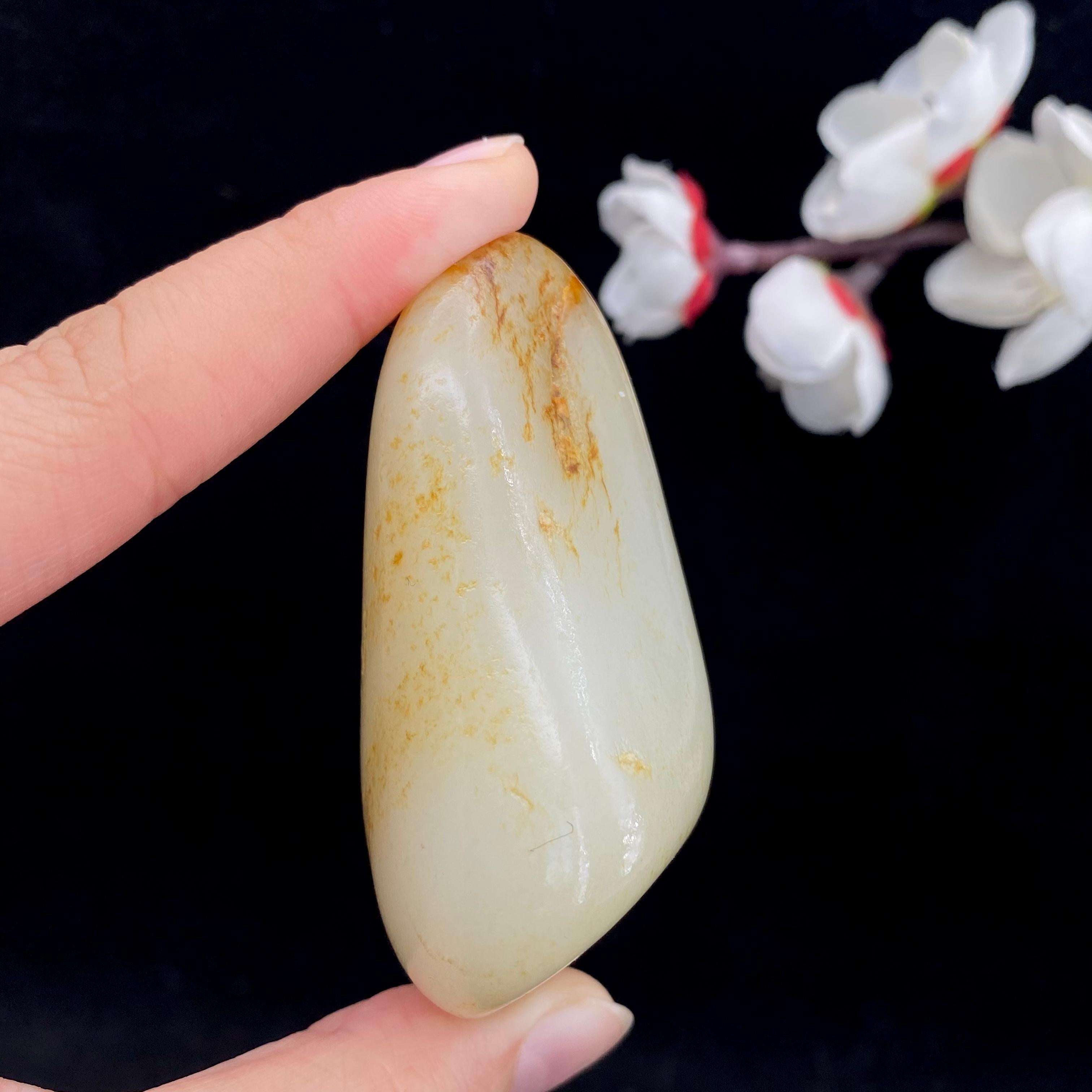 和田玉洒金皮籽料手把件（129.3g）