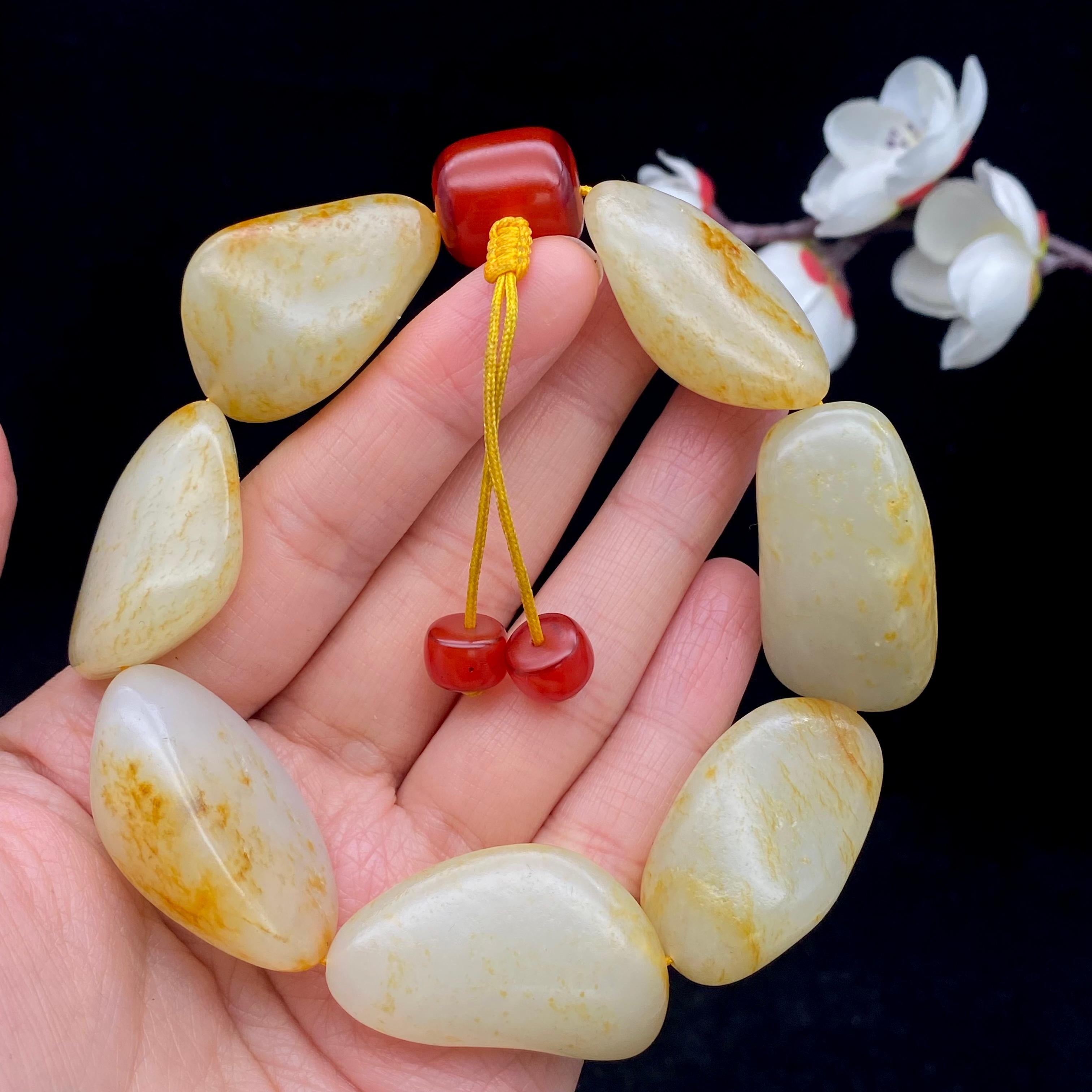 和田玉洒金皮籽料【精品手串】（103.7g）
