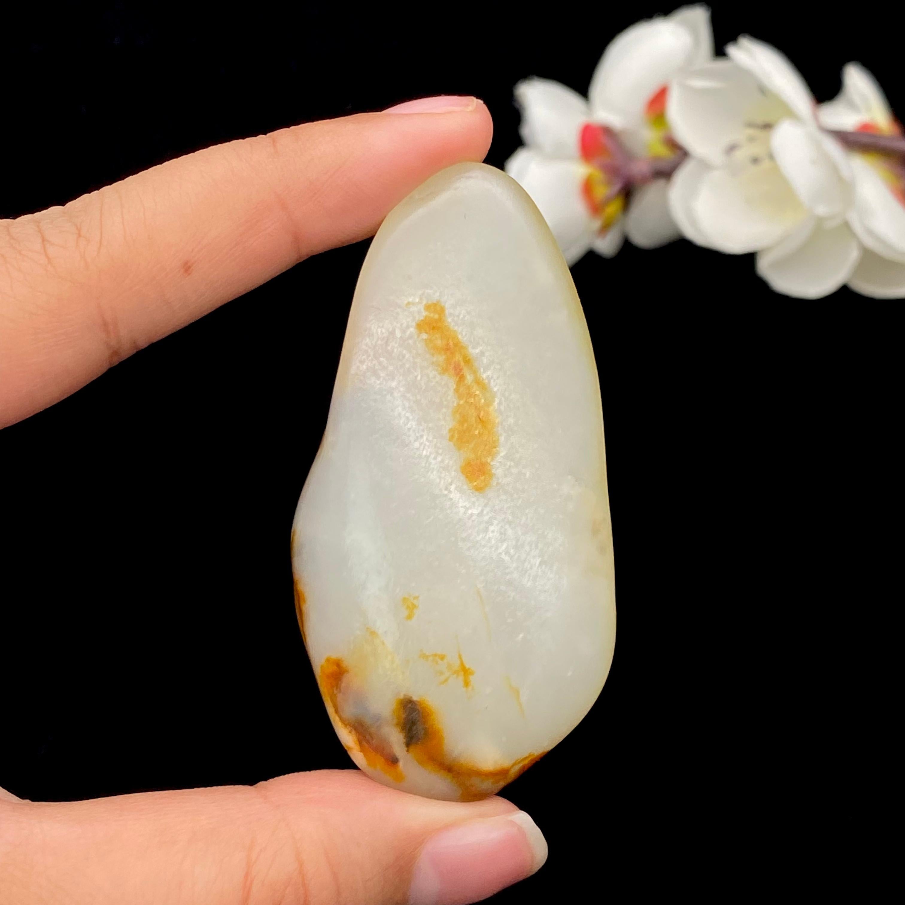 和田玉黄皮籽料挂件（44.2g）