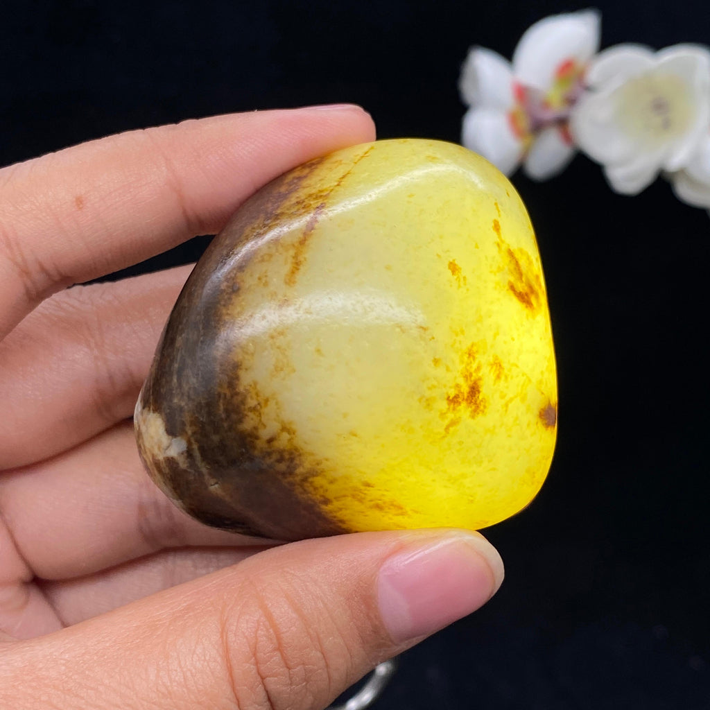 和田玉秋梨皮青花底籽料手把件（95.8g）