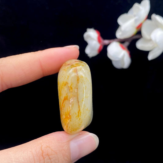 和田玉洒金皮籽料原石（37.7g）