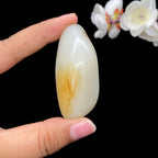 和田玉黄皮籽料手把件（79g）