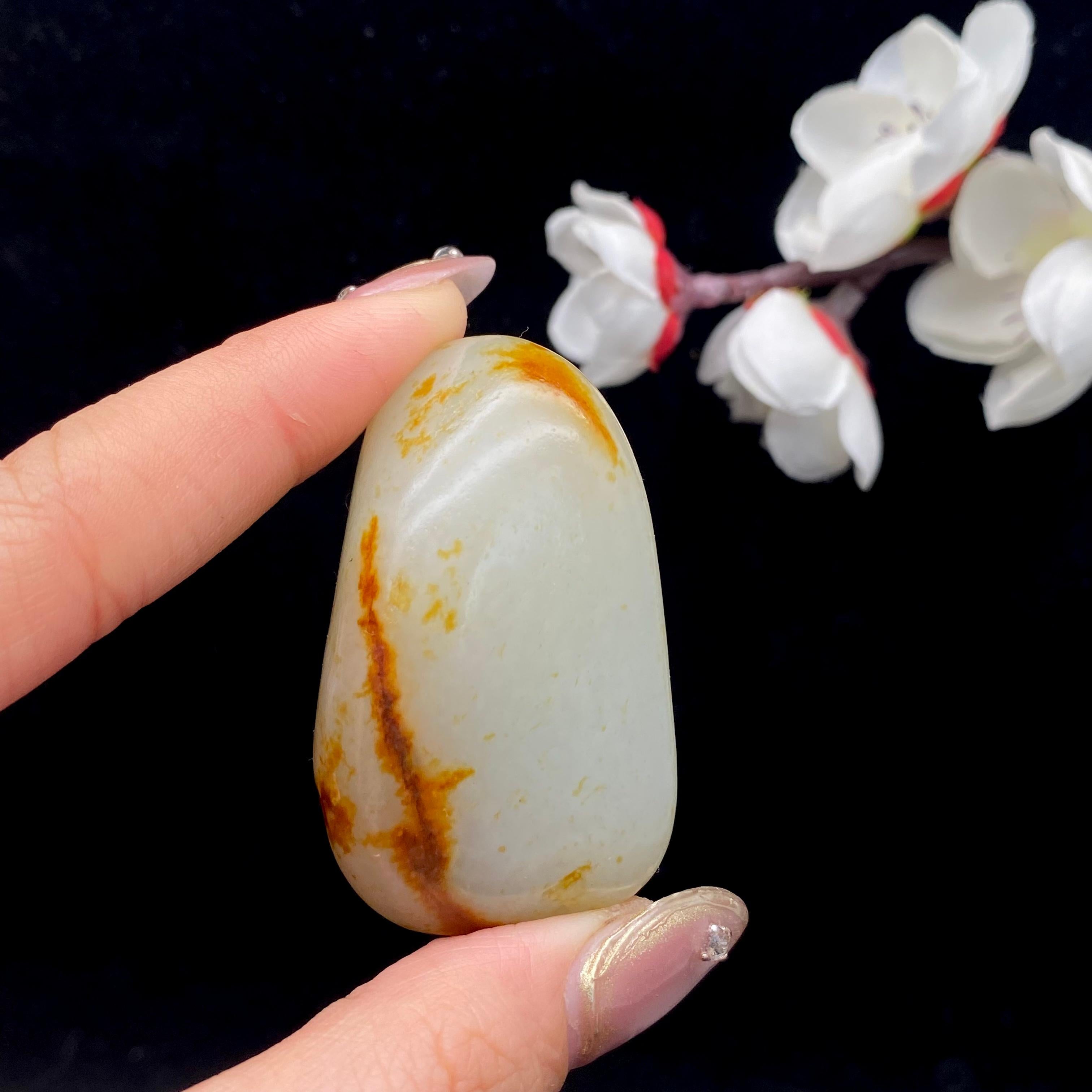 和田玉洒金皮籽料原石（49.8g）