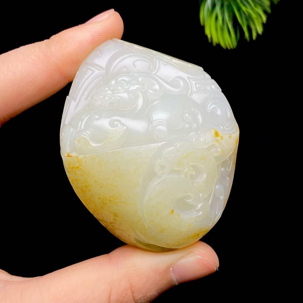 和田玉籽料龙凤呈祥貔貅把件（96.3g）