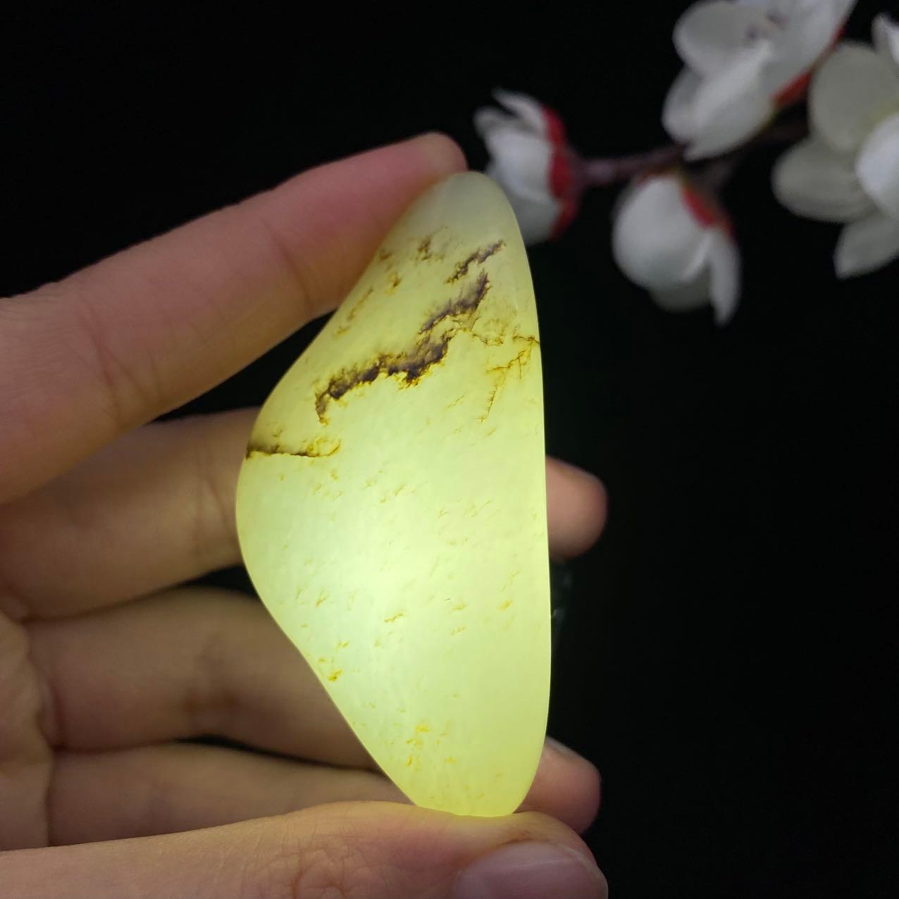 和田玉秋梨皮籽料原石（41.6g）