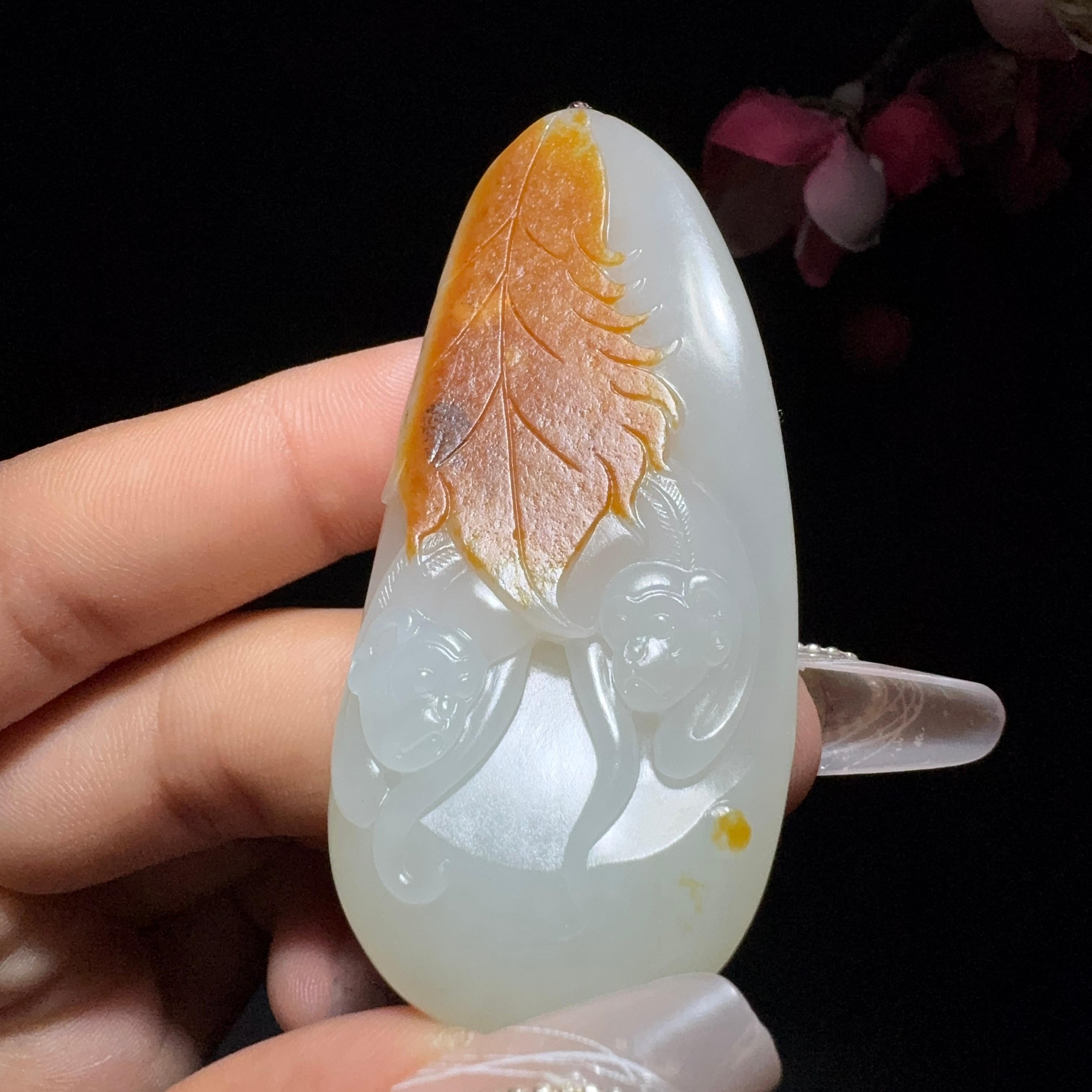 和田玉籽料挂件一夜封侯（38.9g）