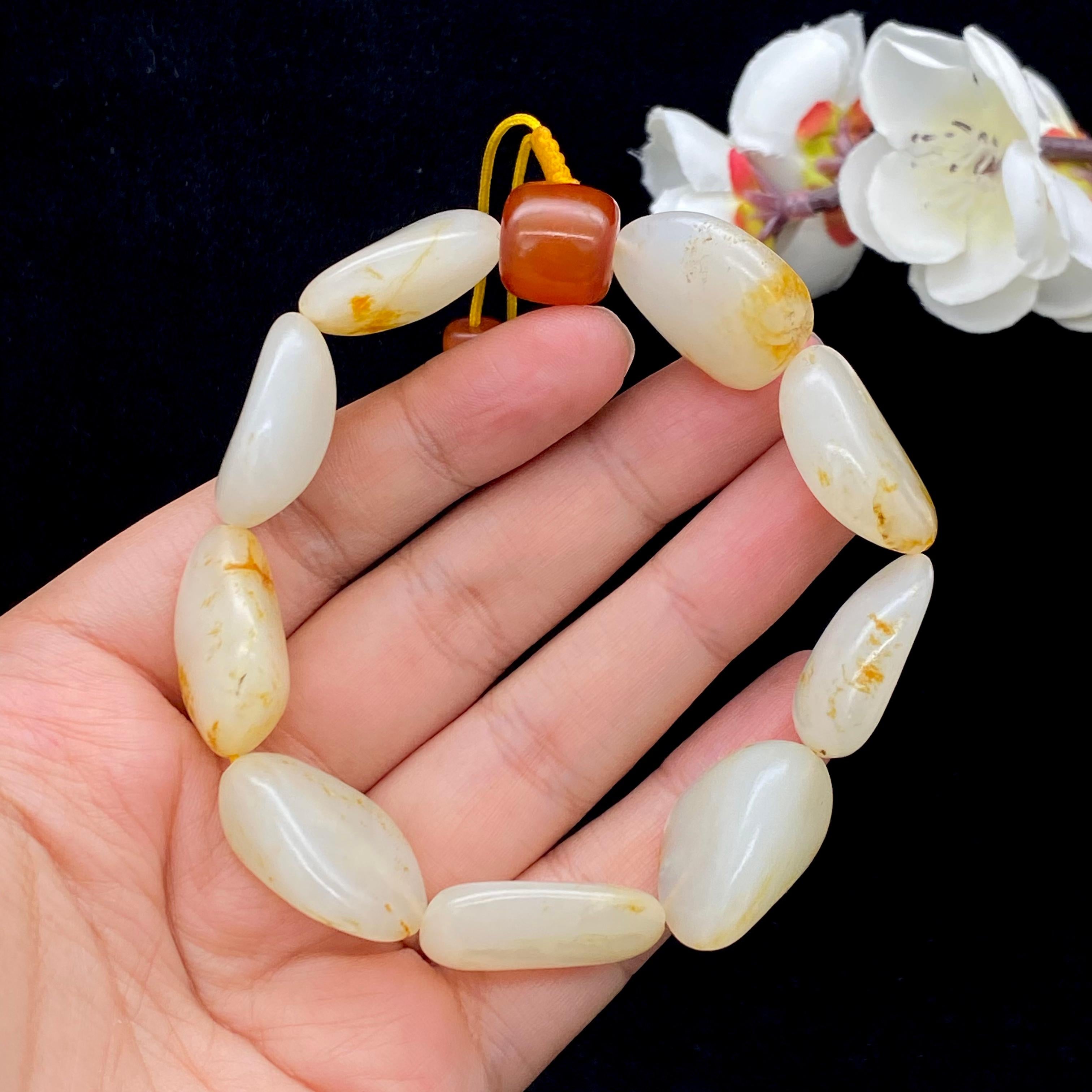 和田玉-洒红皮【精品手串】（63.4g） – 厚德载玉