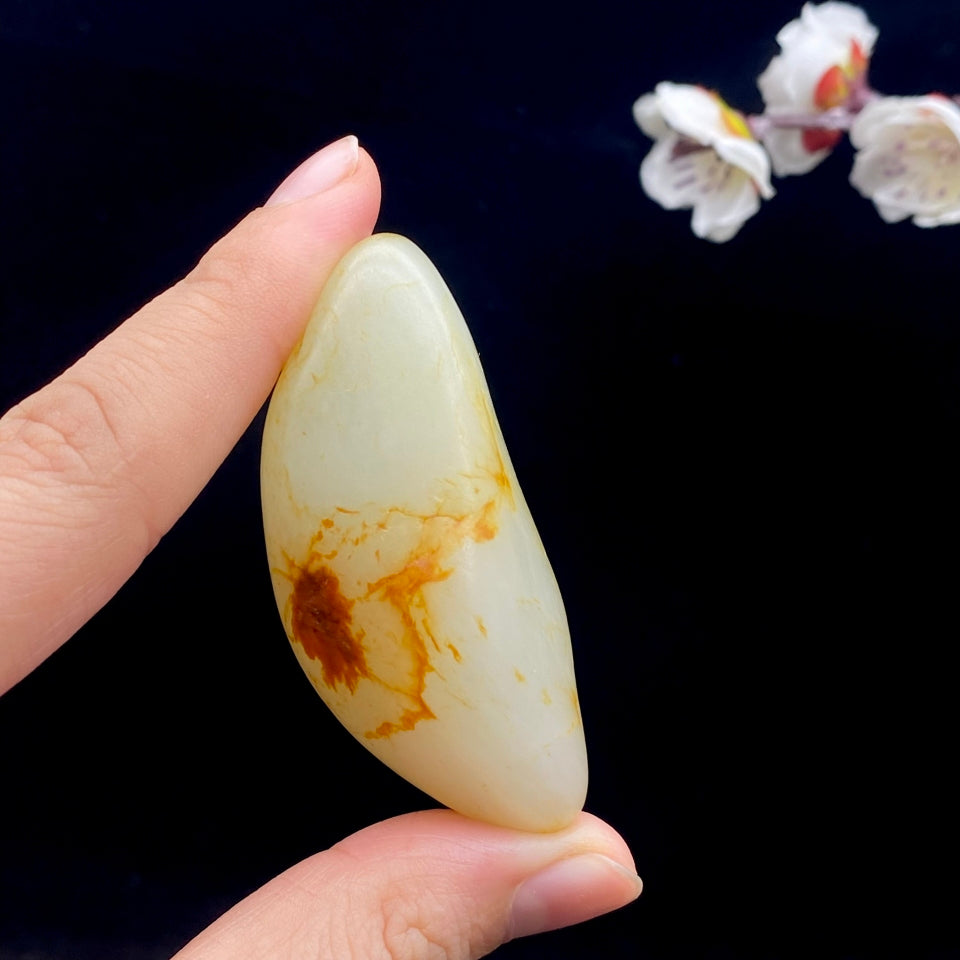 和田玉洒金皮籽料原石（63.4g）