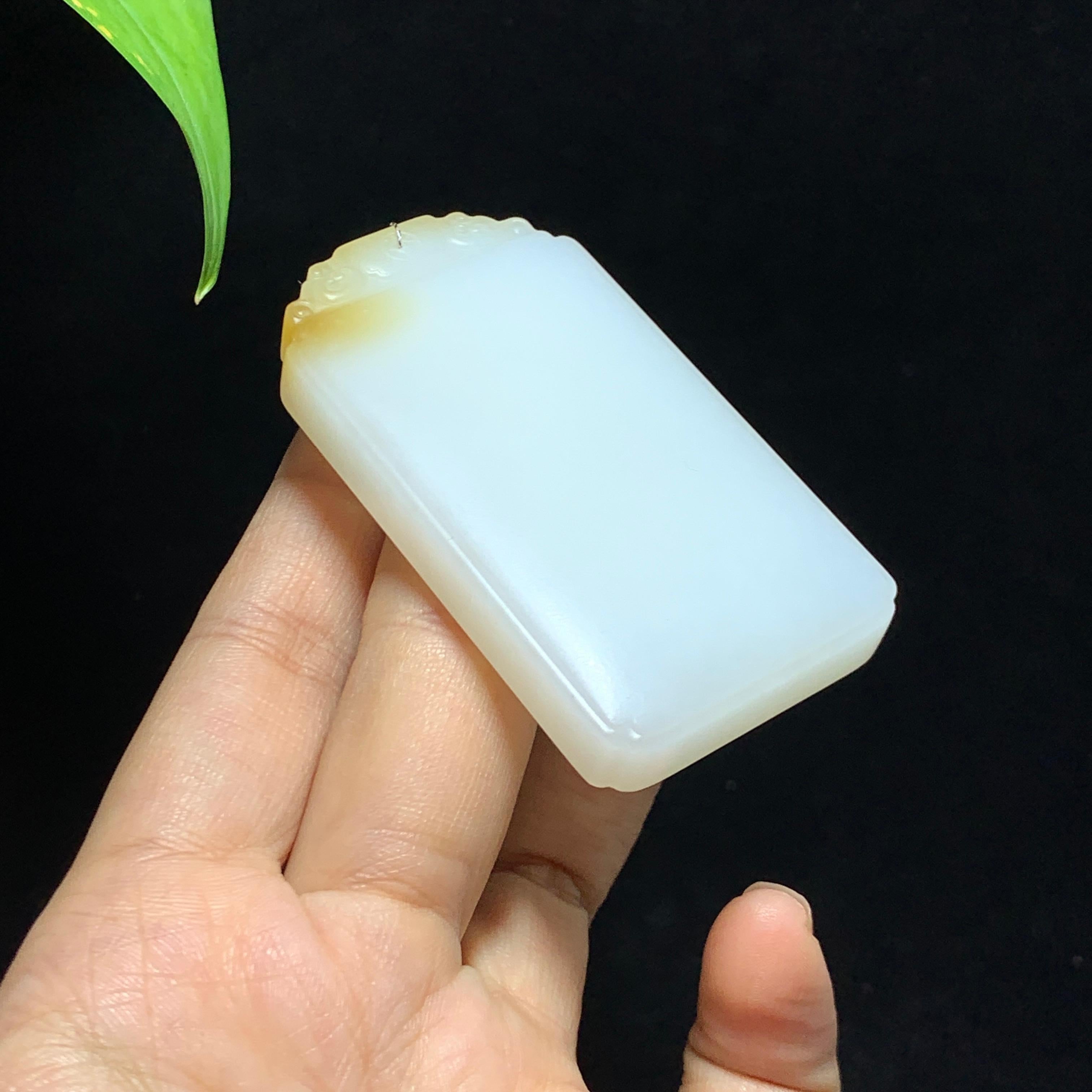 和田山料糖白玉无事牌挂件（71.7g）