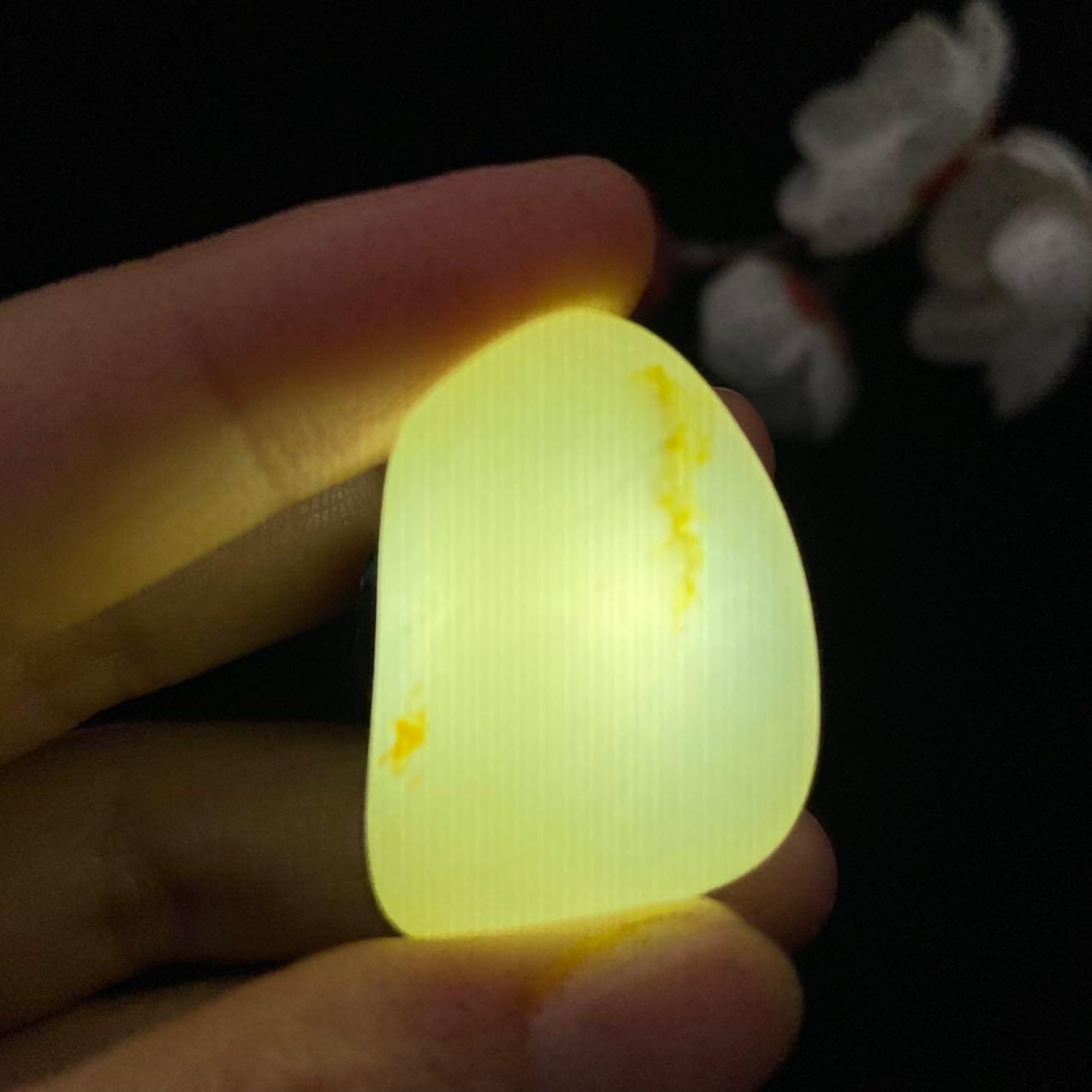 和田玉白玉籽料（12.3g）