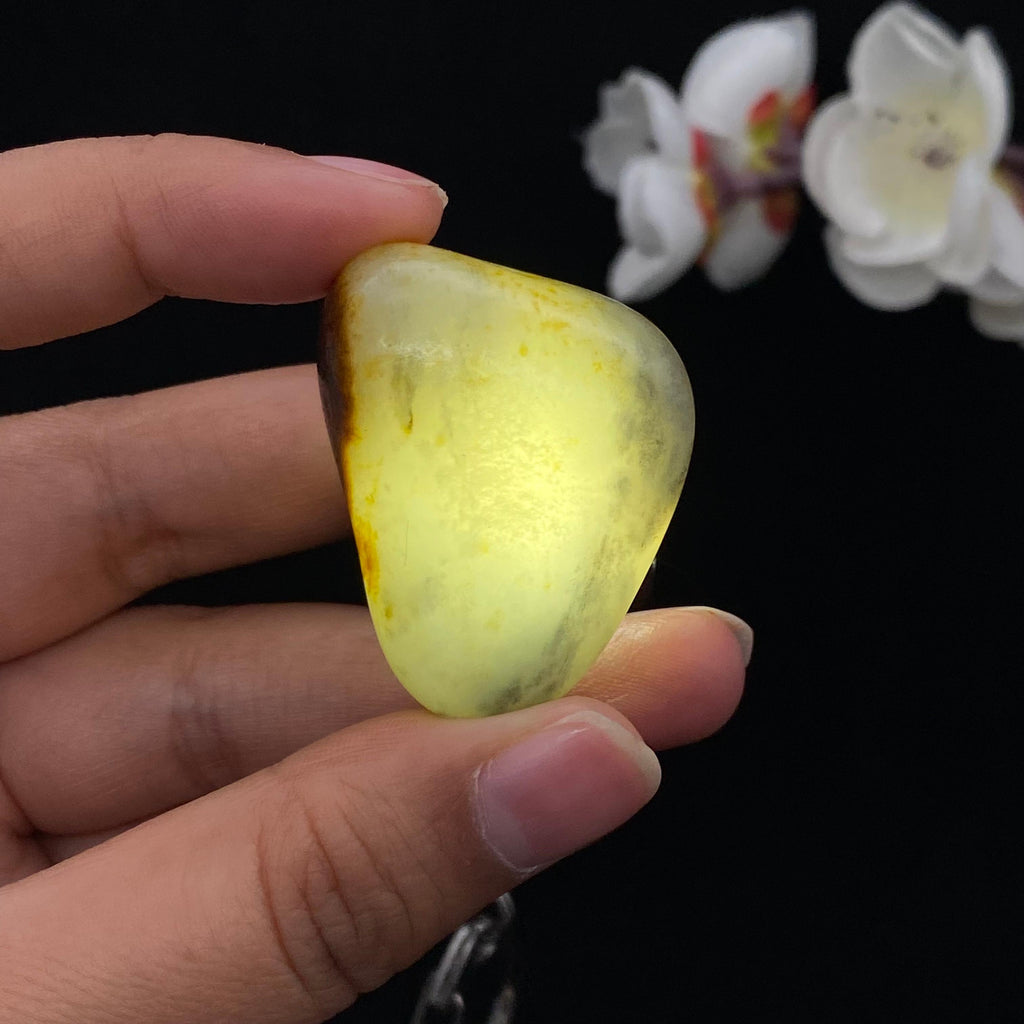 和田玉聚黄皮青花籽料挂件（27.5g）