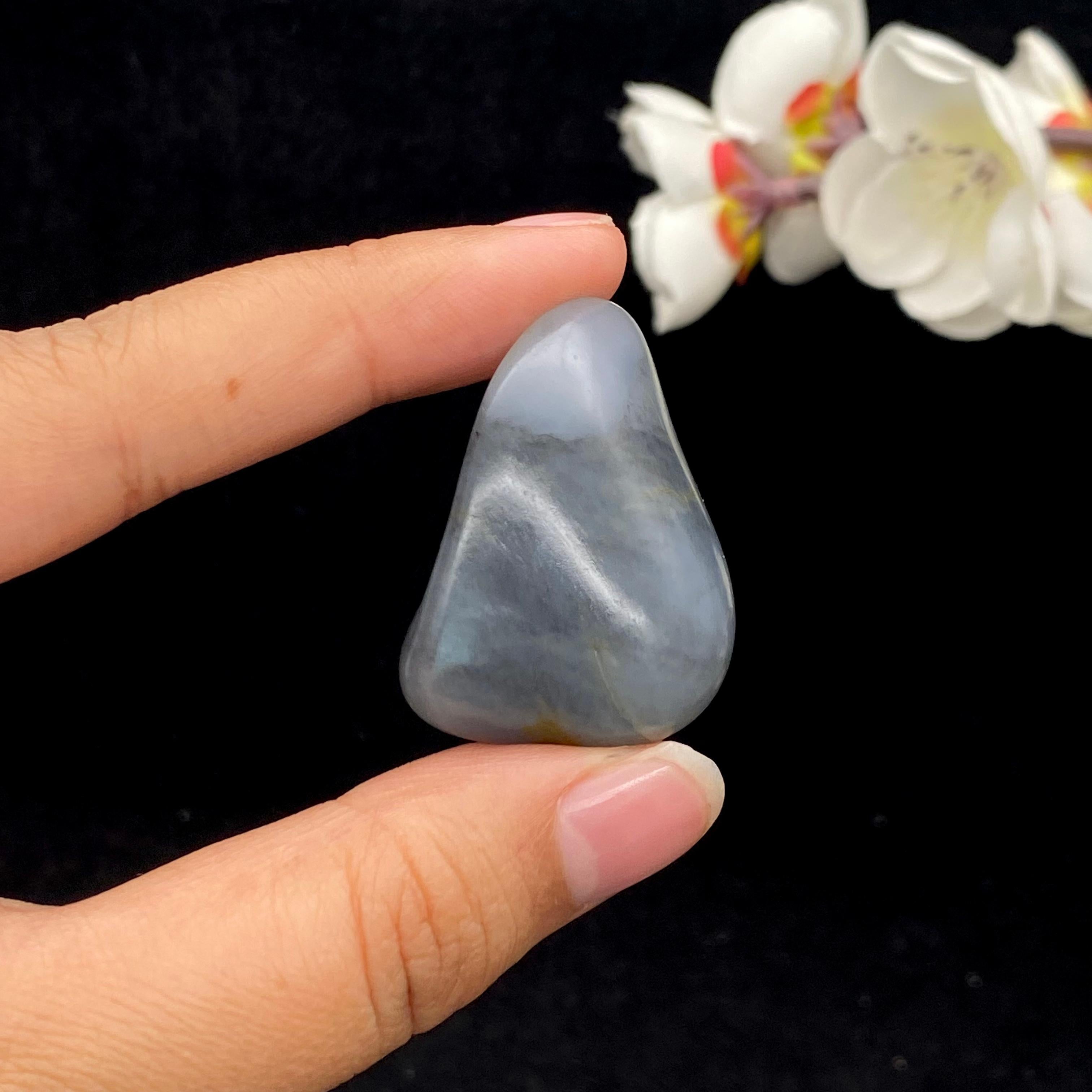 【超值推荐】和田玉青花籽料挂件（21.3g）