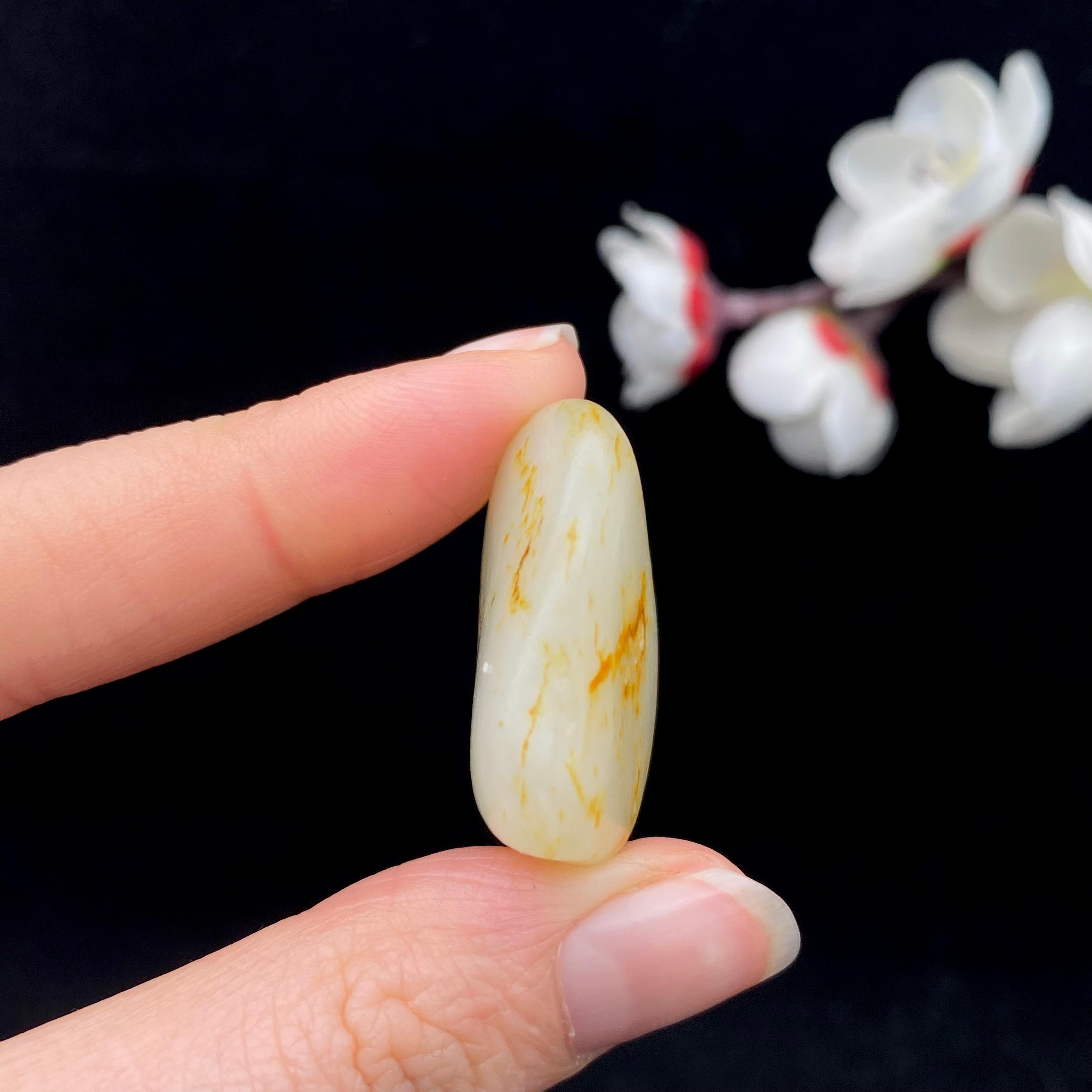 【超值推荐】和田玉洒金皮籽料（15.5g）