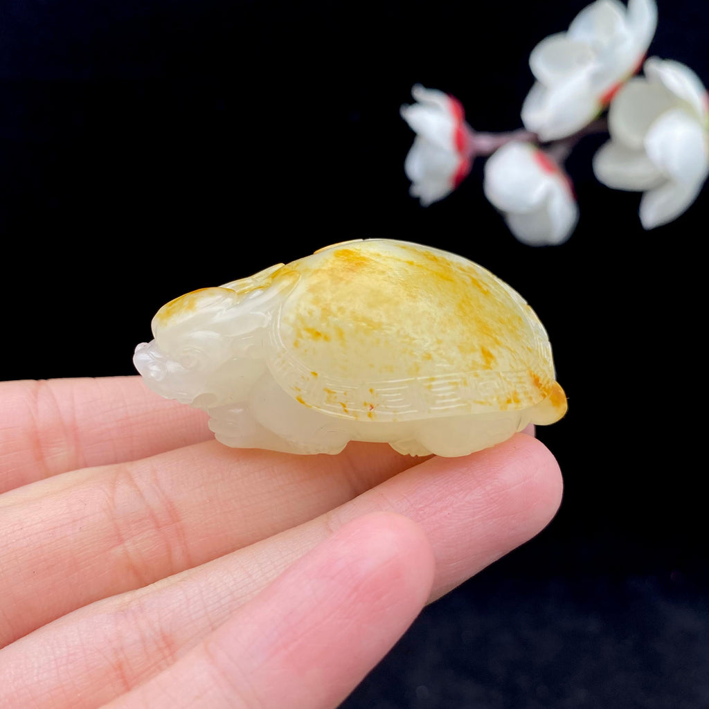 和田玉洒金皮籽料【龙龟】挂件（41.7g）