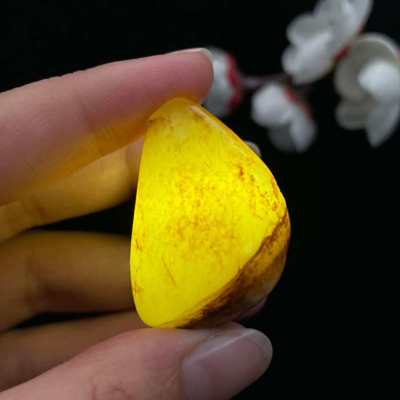 和田玉洒金皮籽料挂件（23.7g）