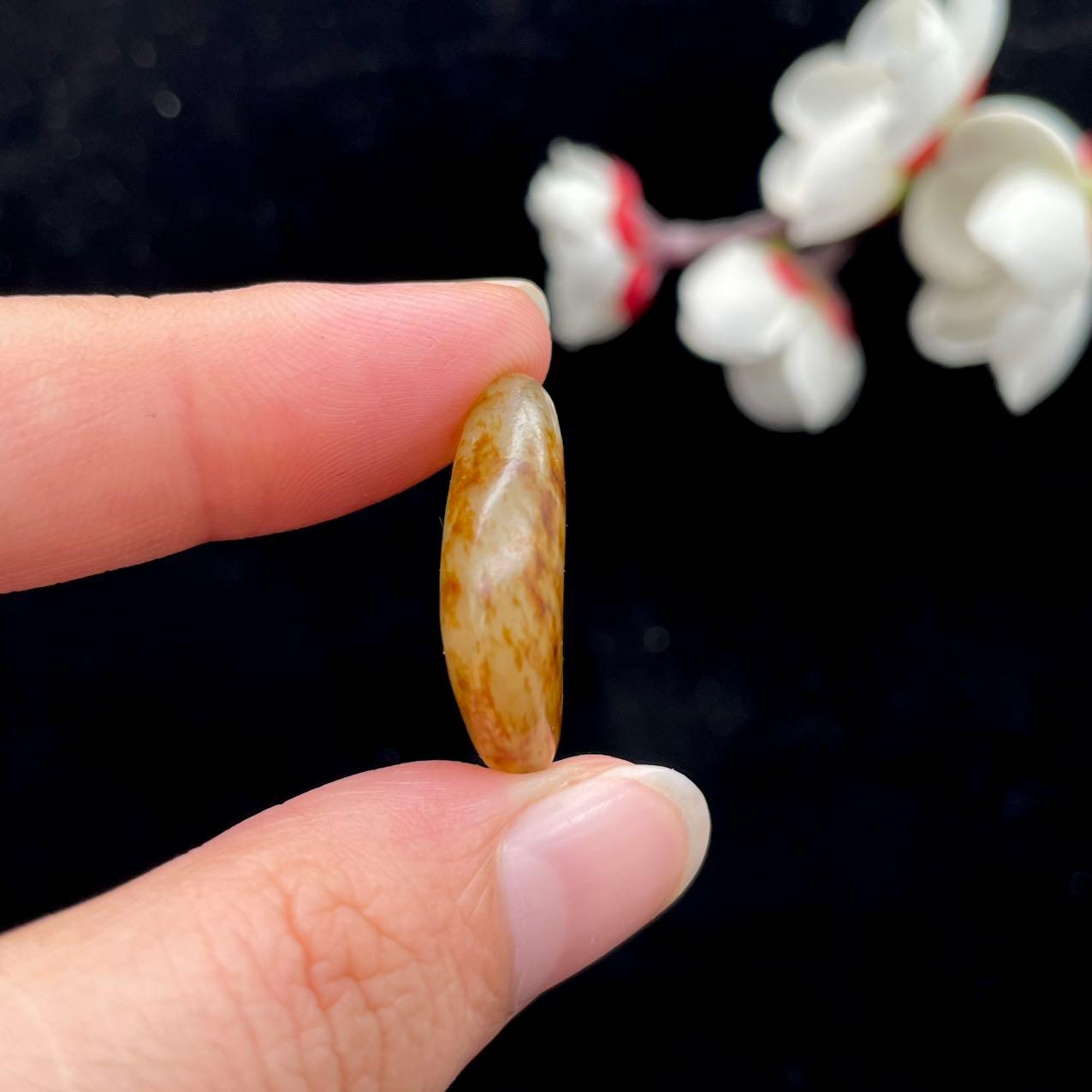 和田玉洒金皮籽料吊坠籽（5.6g）