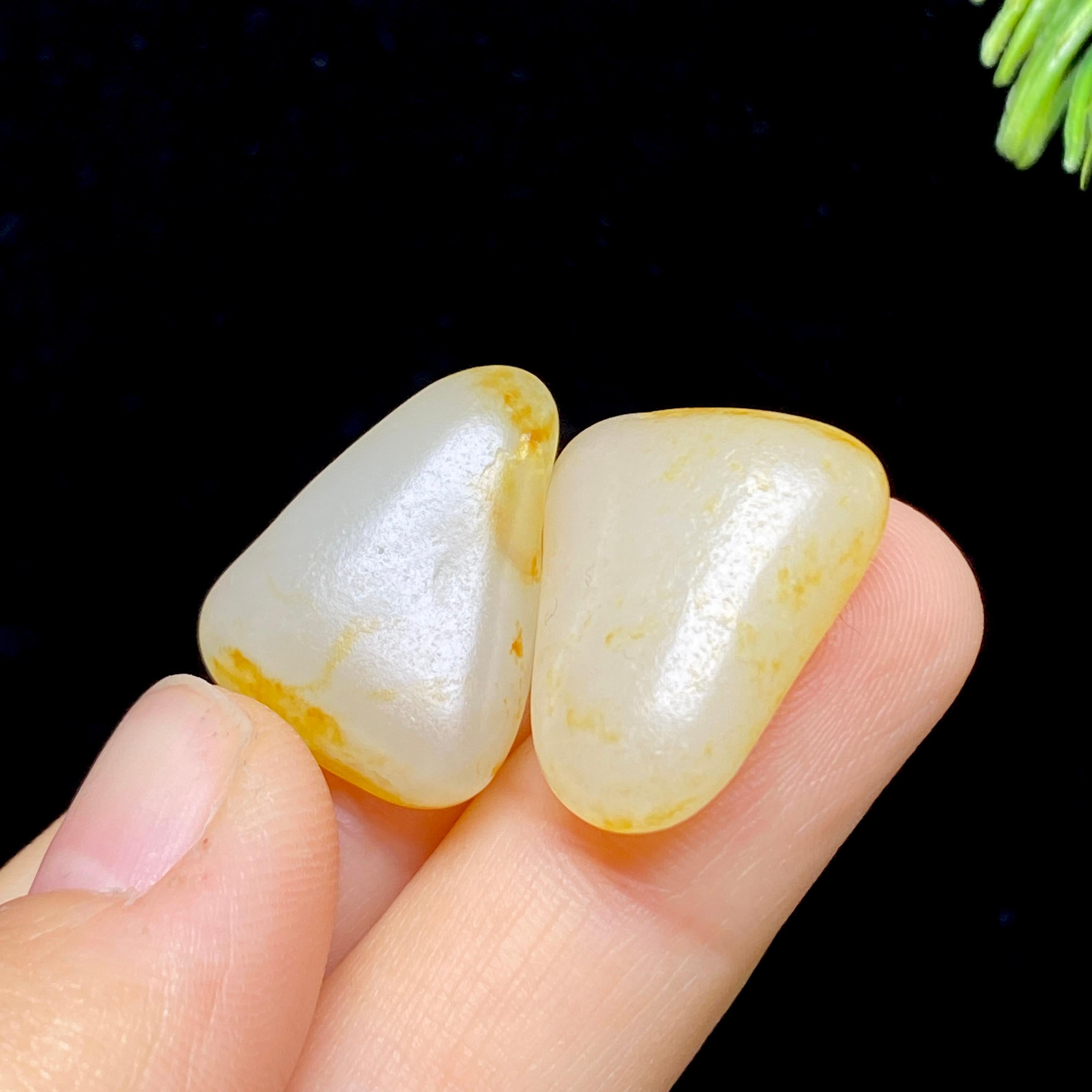 和田玉洒金皮籽料（8.5g）