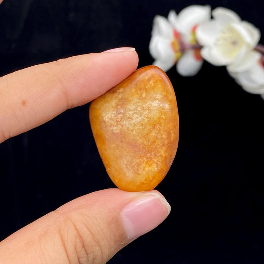 和田玉黄沁皮籽料原石（14.4g）