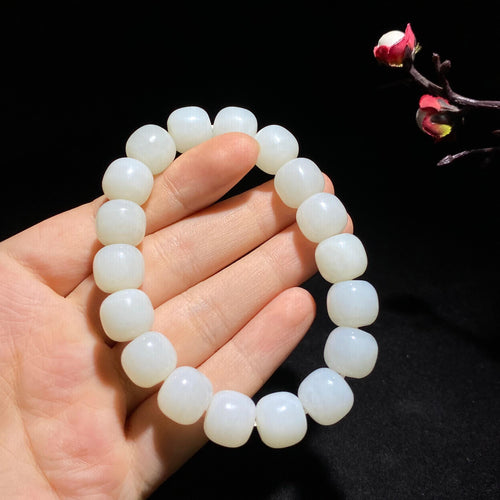 【超值推荐】和田山料羊脂白玉老型珠手串（52.0克）