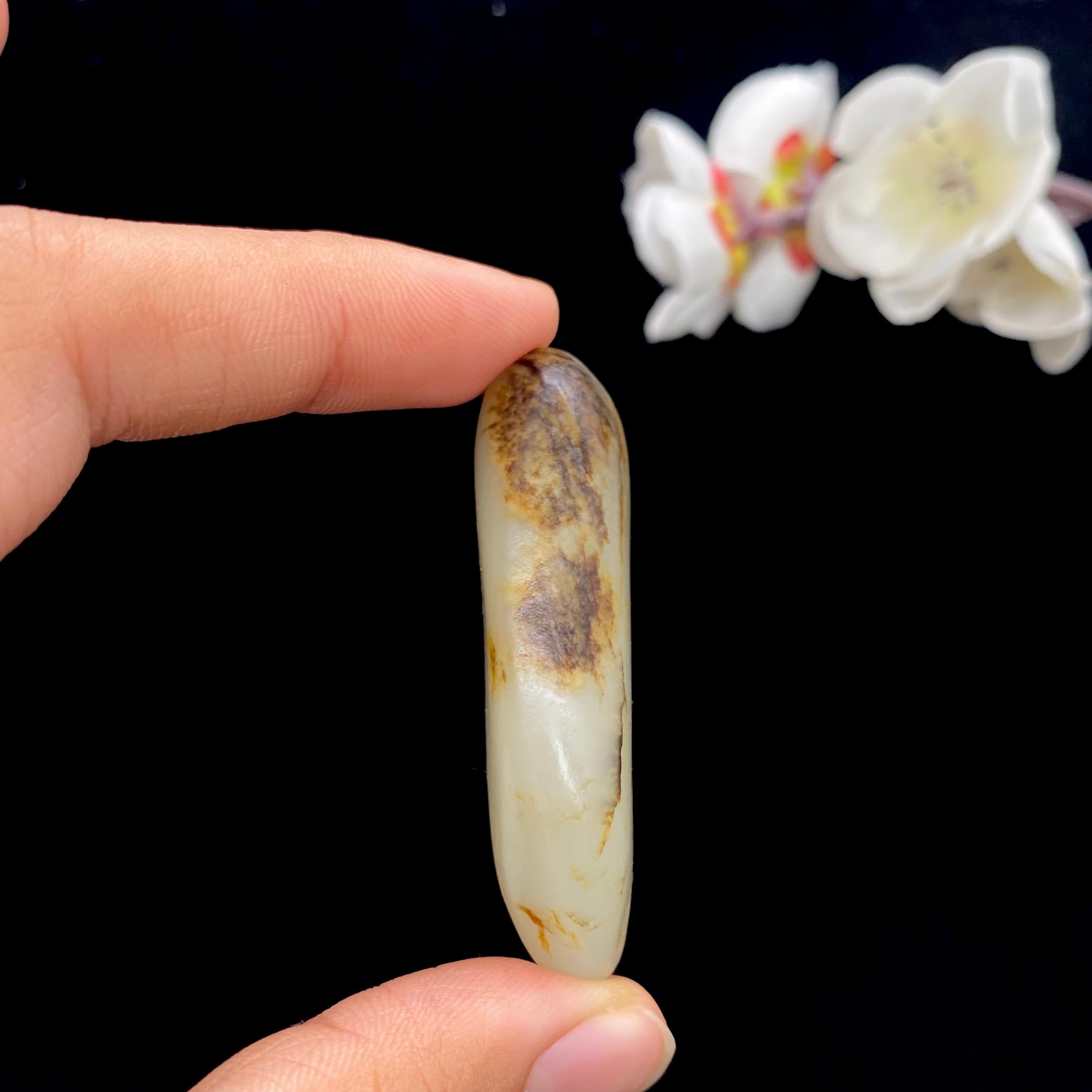 【超值推荐】和田玉秋梨皮籽料挂件（28.9g）