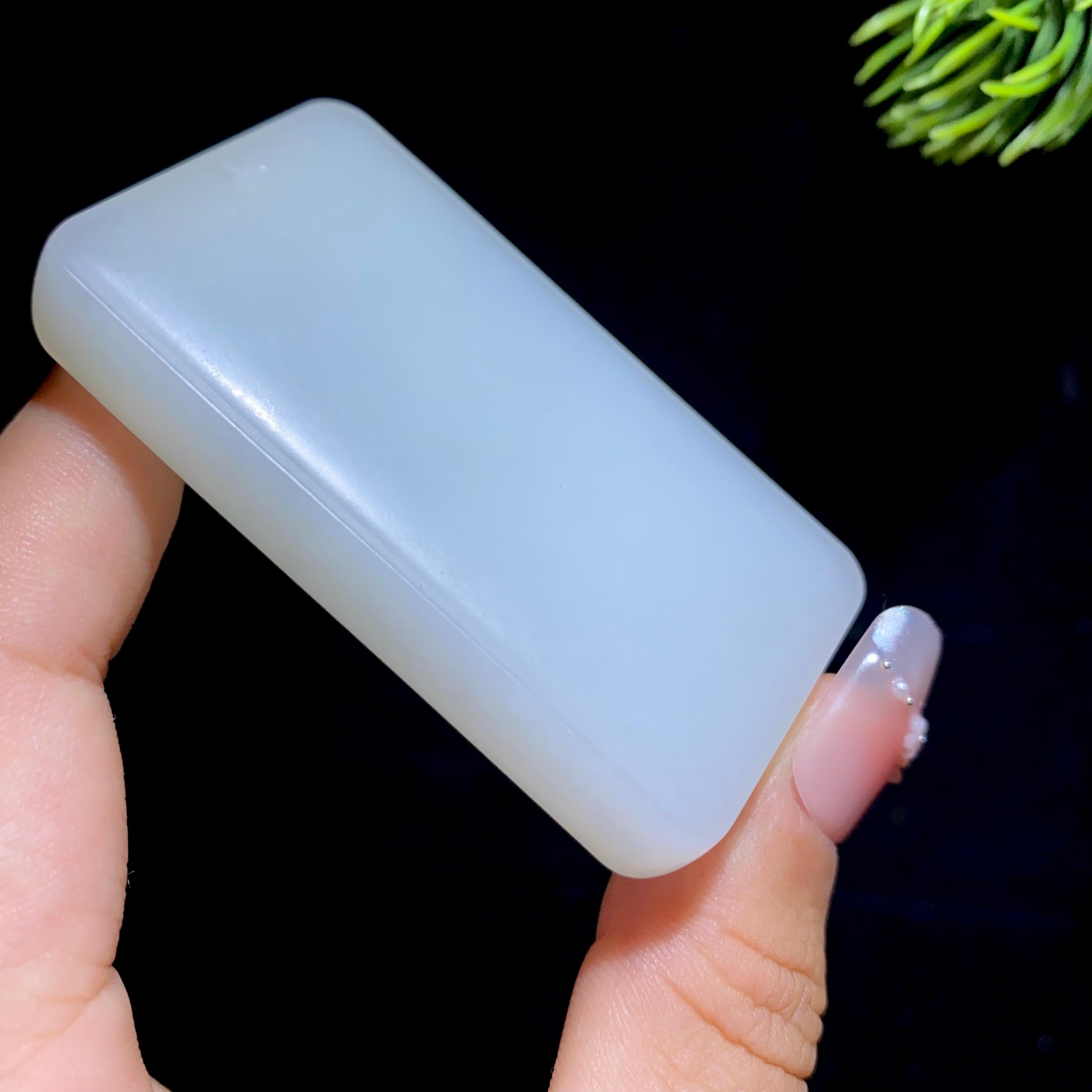 和田玉糖白无事牌（67.4g）