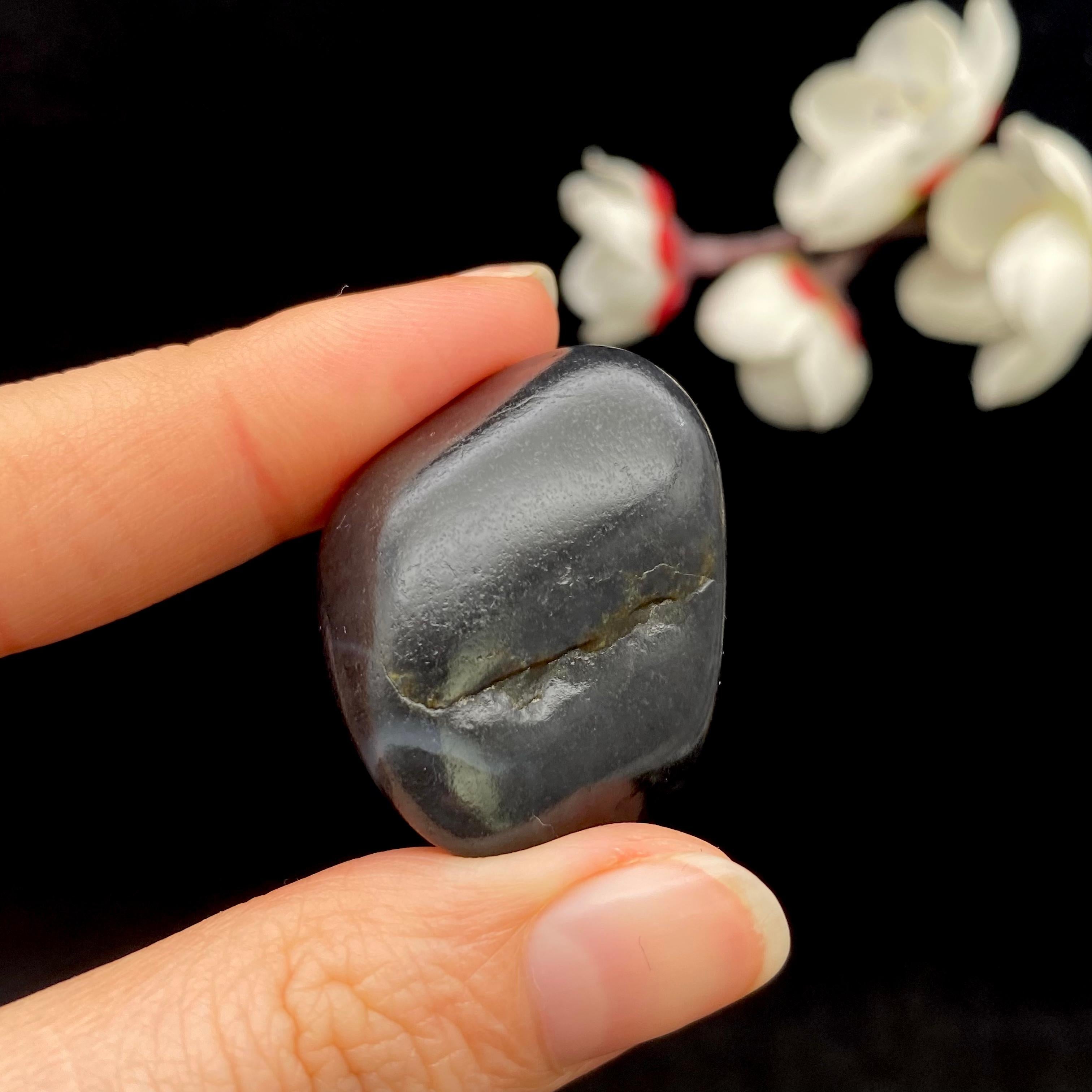 和田玉青花籽料（18.2g）