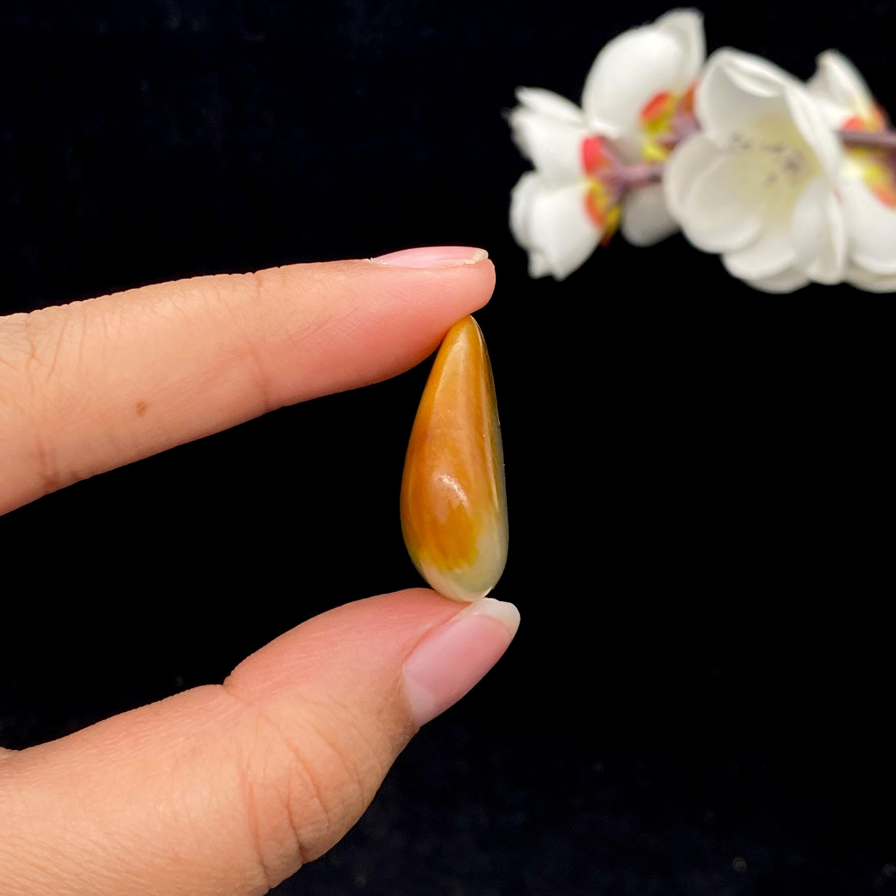 【超值推荐】和田玉聚黄皮籽料吊坠籽（11.7g）