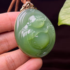 和田玉碧玉冰粉绿18k金镶佛公挂件（41.8g）